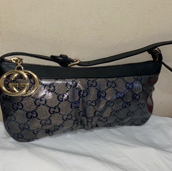 Gucci Handbags - Gucci Pochette